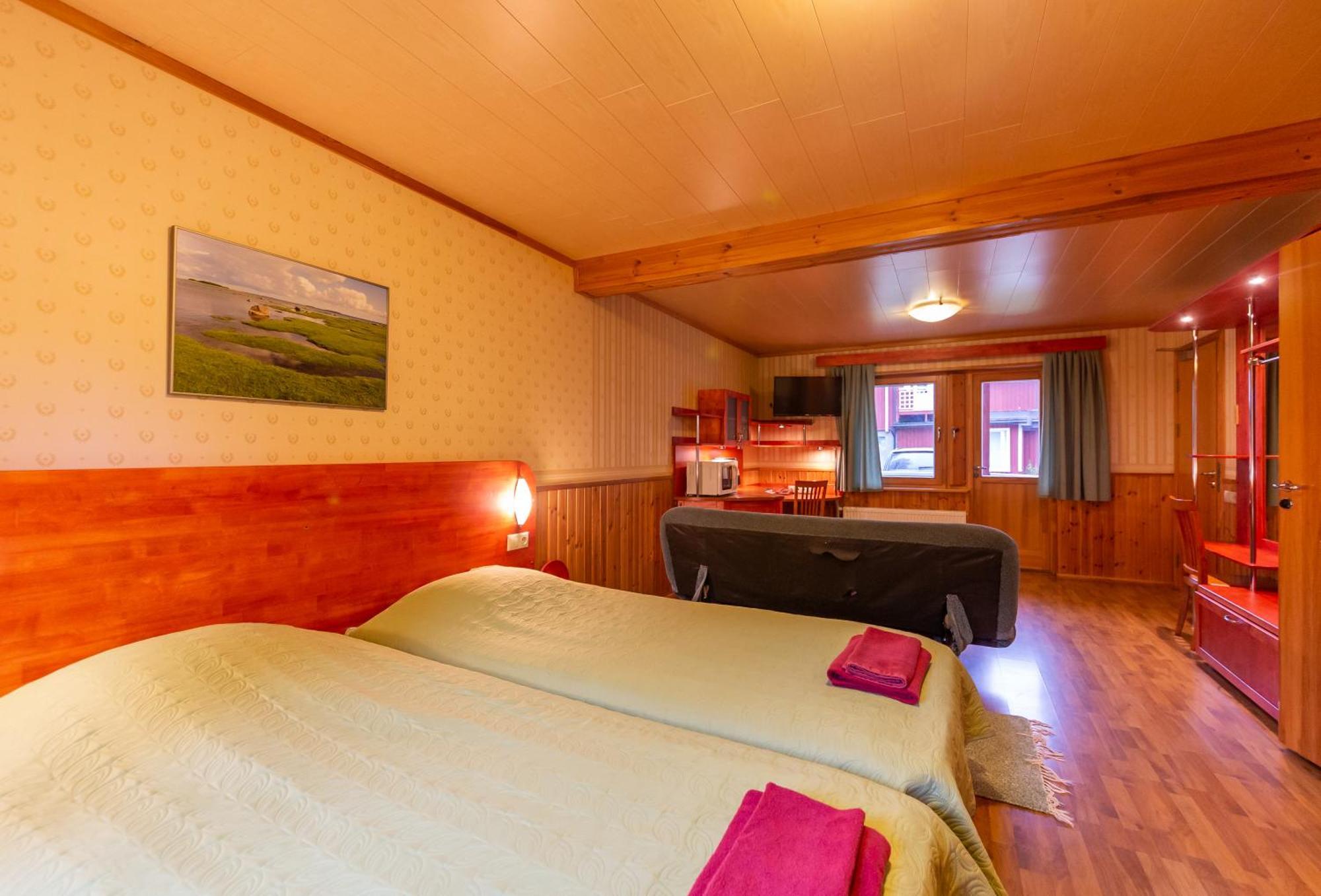 Padu Hotell Kärdla Quarto foto