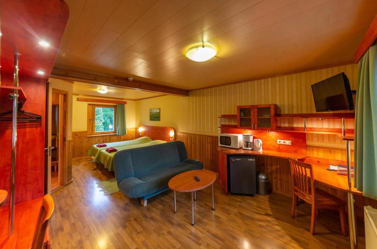 Padu Hotell Kärdla Quarto foto